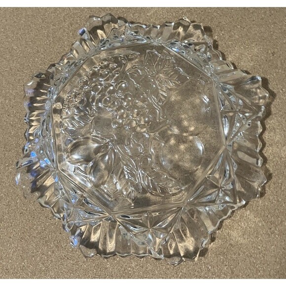 Embossed Fruit Bowl or Centerpiece 11x2' Dish, Antique MCM Federal Glass Co. - Picture 9 of 16